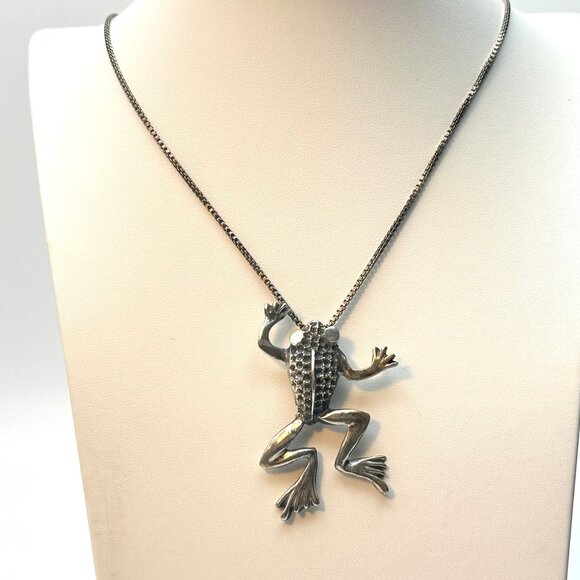 Sterling Silver Frog Necklace— Bold 3D Textured Design — Vintage 1970s  — EUC - Picture 8 of 9